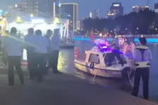 一家四口海河边游玩两人溺亡
