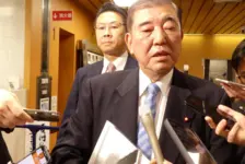 高市内阁支持率下降