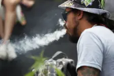 美社区推出大麻售卖机