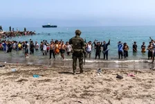 西班牙飞地遭难民危机