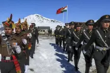 印将军称对抗中国将拖垮印度