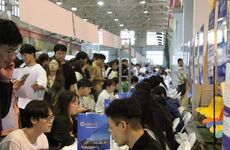 知名企业进高校“挖人” 经开区精准对接助力校企“双向奔赴”