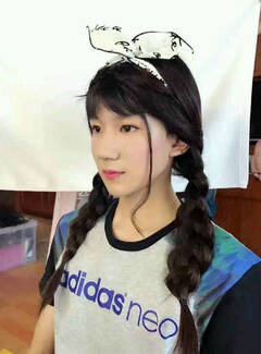 tfboys王源女装照曝光 唇红齿白头绑蝴蝶结