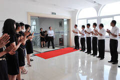 重庆5官员被偷拍性爱视频 仕途未受影响多人升迁