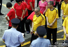 <em>女按摩</em>师哭诉下海<em>经历</em> 指太子辉曾试钟-手