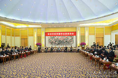 朱镕基出席人大老校长新书座谈会