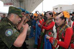 首批上合军演参演外军抵朱日和