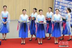 韩国亚运会上的礼仪小姐