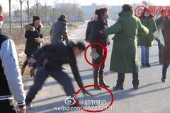 河南：一组“护狗大战”的照片