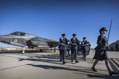 英国首支F-35中队在美成立