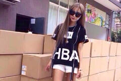 95后女生弃学从商 资助10名同学上大学