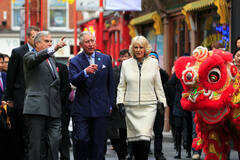 查尔斯王子夫妇访唐人街