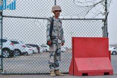 沙特边防军一流的武装呆萌的兵