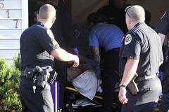 持枪自卫女子被警方枪击制服