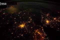 太空俯瞰地球绝美景象