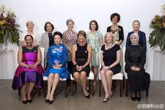 G20峰会领导人夫人合影