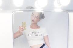 女孩伪装白富美炫富迅速变网红