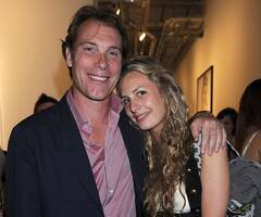 黑猩猩23年后还记得这个女孩