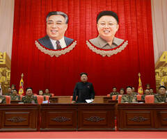 金正恩为朝鲜训练干部大会提口号