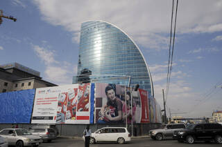 乌兰巴托gdp是多少_乌兰巴托的夜图片