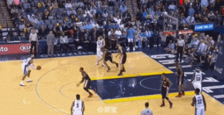 nba每日一囧:火箭赢球秘诀曝光 开拓者糊他熊脸