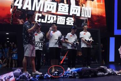 4AM亮相CJ 看着韦神的鞋子网友想起了Uzi