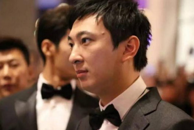 王思聪怒喷主播吃鸡开挂 糯米事件或与校长有关?