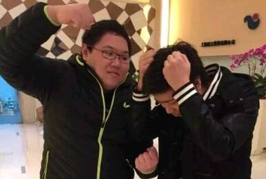 PDD也变身电竞吴亦凡?网友:骚猪顶多是小猪仔
