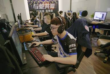 S7世界赛战队纷纷抵达中国 WE对手皆已就位
