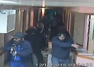 卧底部队突袭医院现场