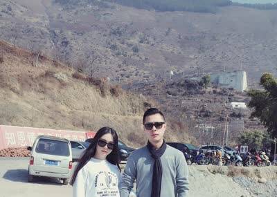 惊呆！成都妹纸47岁老爸颜值逆天