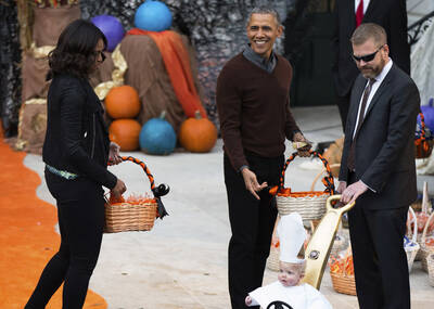 白宫过万圣节了！