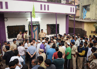 印度男子屠杀14位亲人后自杀