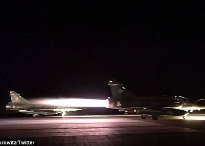 战机升空，法国猛烈空袭ISIS