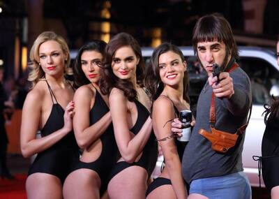 电影首映式上的一幕