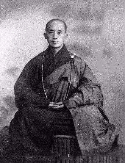 一阵少林之风，一场造神运动，“传奇大师”海灯法师
