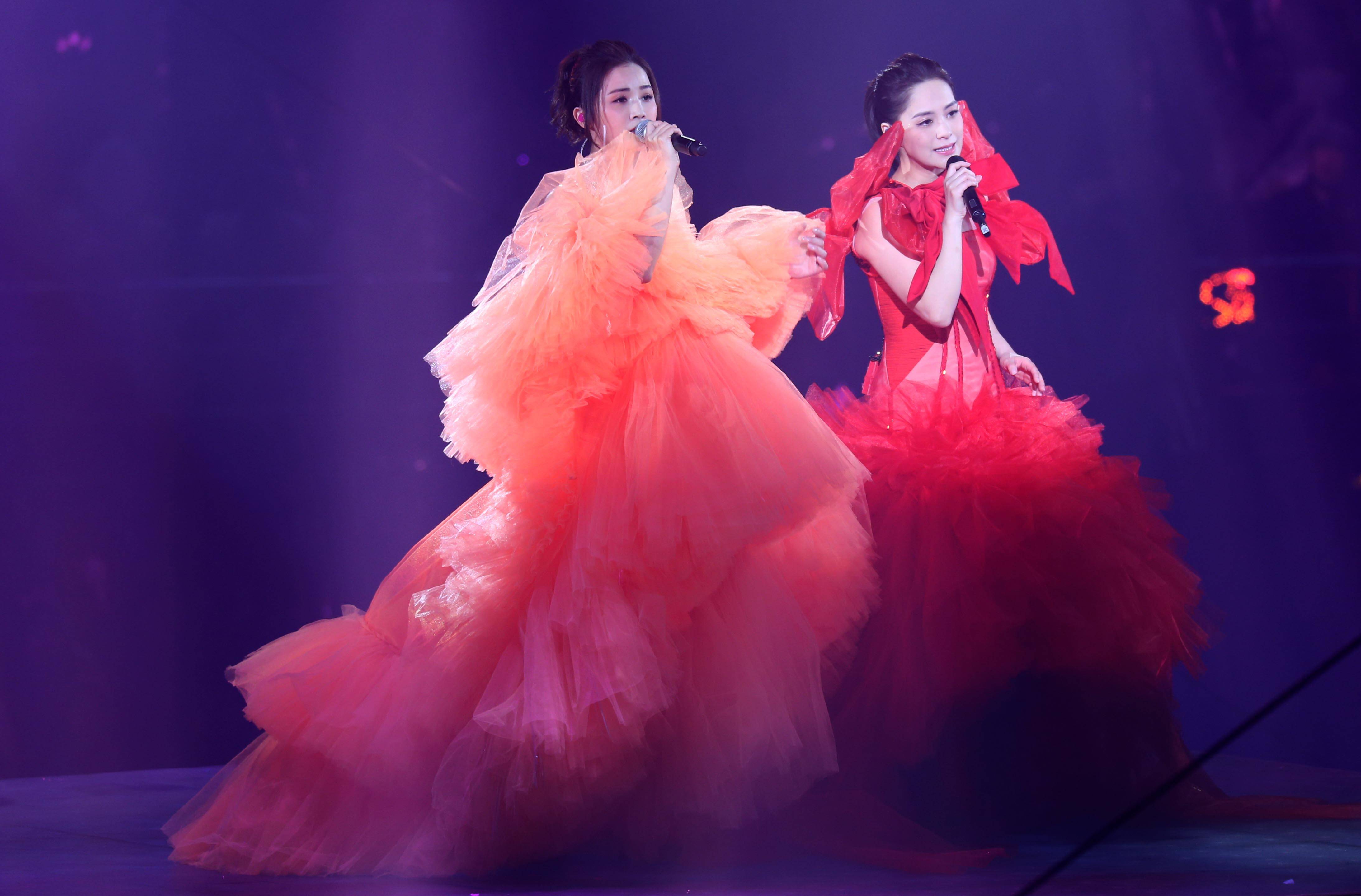 twins雪天在汉开演唱会
