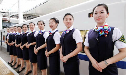 兰州铁路学校:高铁动车乘务员工资待遇怎么样