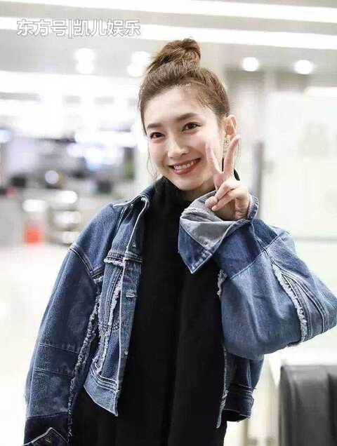 江疏影获粉丝武大靖颁奖,她凭什么撩到世界冠