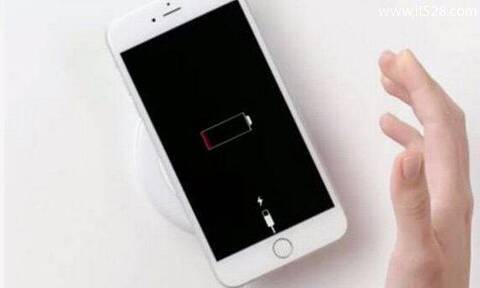 iPhone苹果手机充电充不进去无法充电的解决