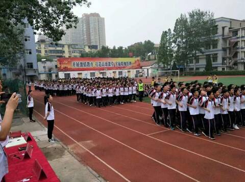郑州优胜实验中学:让每一个学生都出彩!