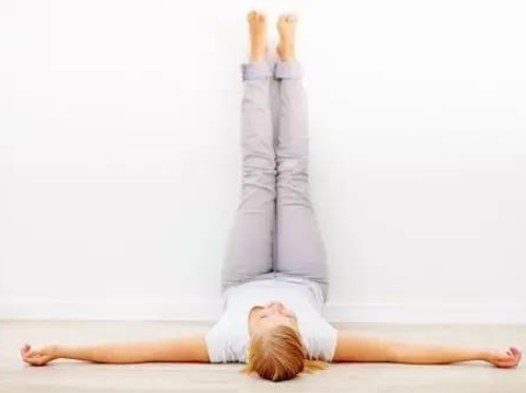 脚倒立靠墙的好处