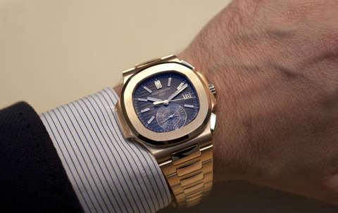 百达翡丽手表镜面(表蒙)碎了怎么办?