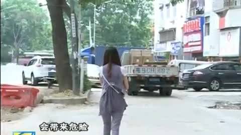 广西男教师被指猥亵6名小学女生 称摸手拍屁股