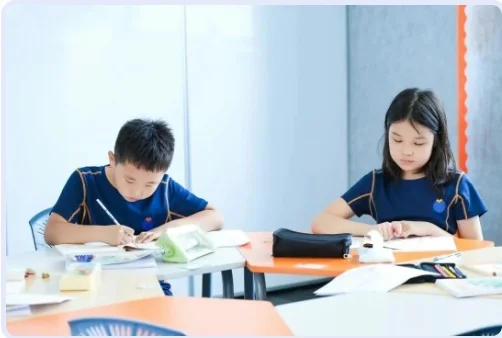 耀中耀华：这间数学教室没有“快慢班”，但每个孩子都能被“看见”