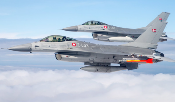 阿根廷购自丹麦的首批6架F-16战斗机完成交付