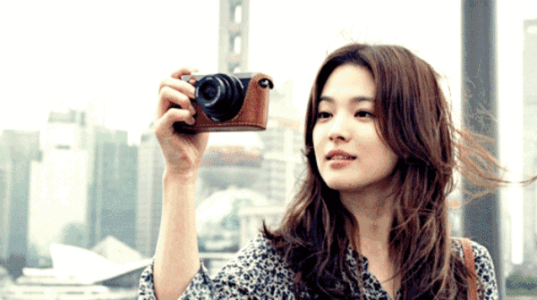 宋仲基&宋慧乔婚姻的残酷真相:只有势均力敌,才能齐头