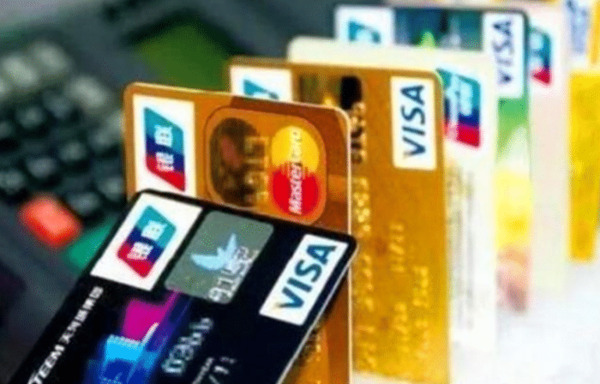办信用卡的业务员, 一个月能有多少收入? 银行