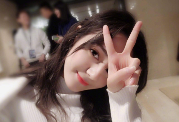 迪丽热巴新照片2019