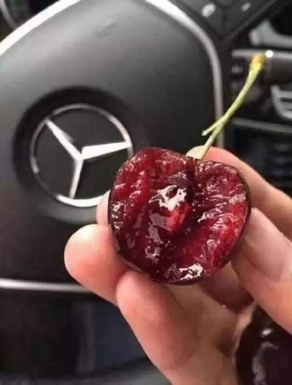 现在的人炫富方式都是这样的吗?果然无形装逼最为致命